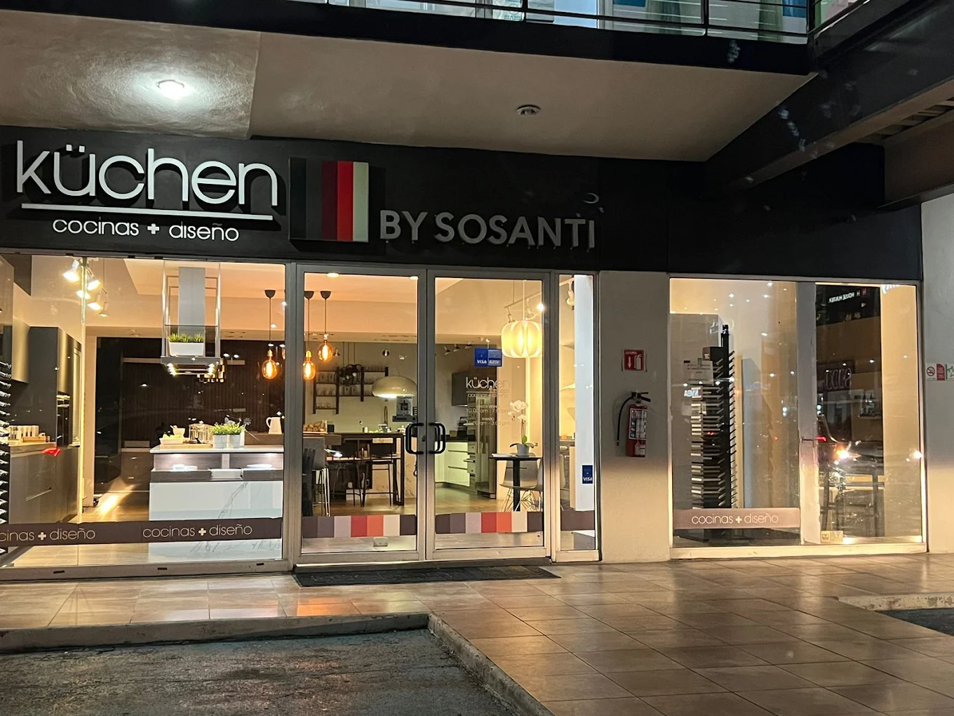 Showroom Kuchen Plaza la Rioja